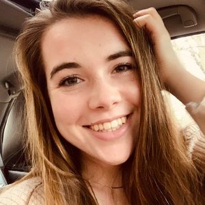 Meet your Posher, Caroline